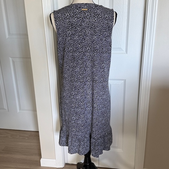 Michael Kors Black and White floral Patterned Midi Dress ruffle bottom Large - Picture 11 of 12